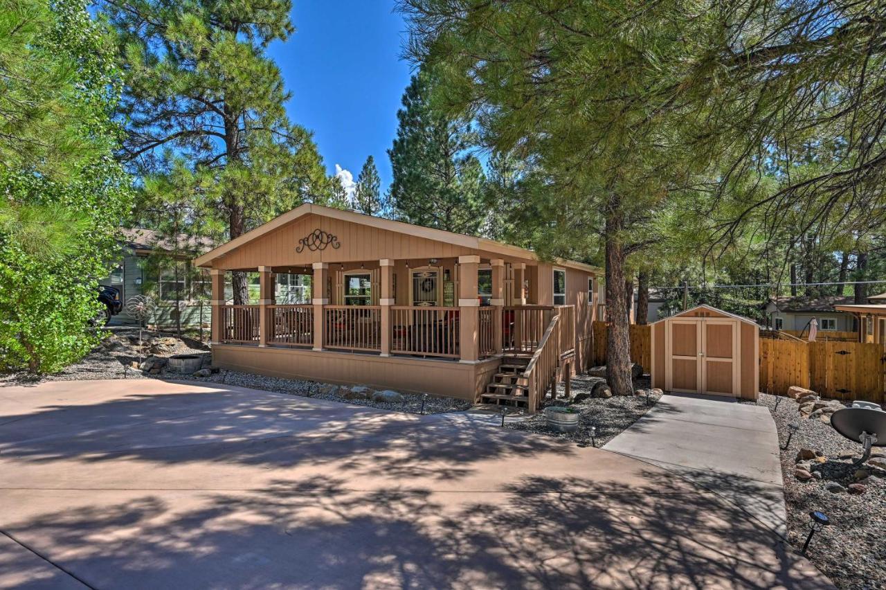 Munds Park Cabin Retreat With Deck And Fire Pit! Eksteriør bilde